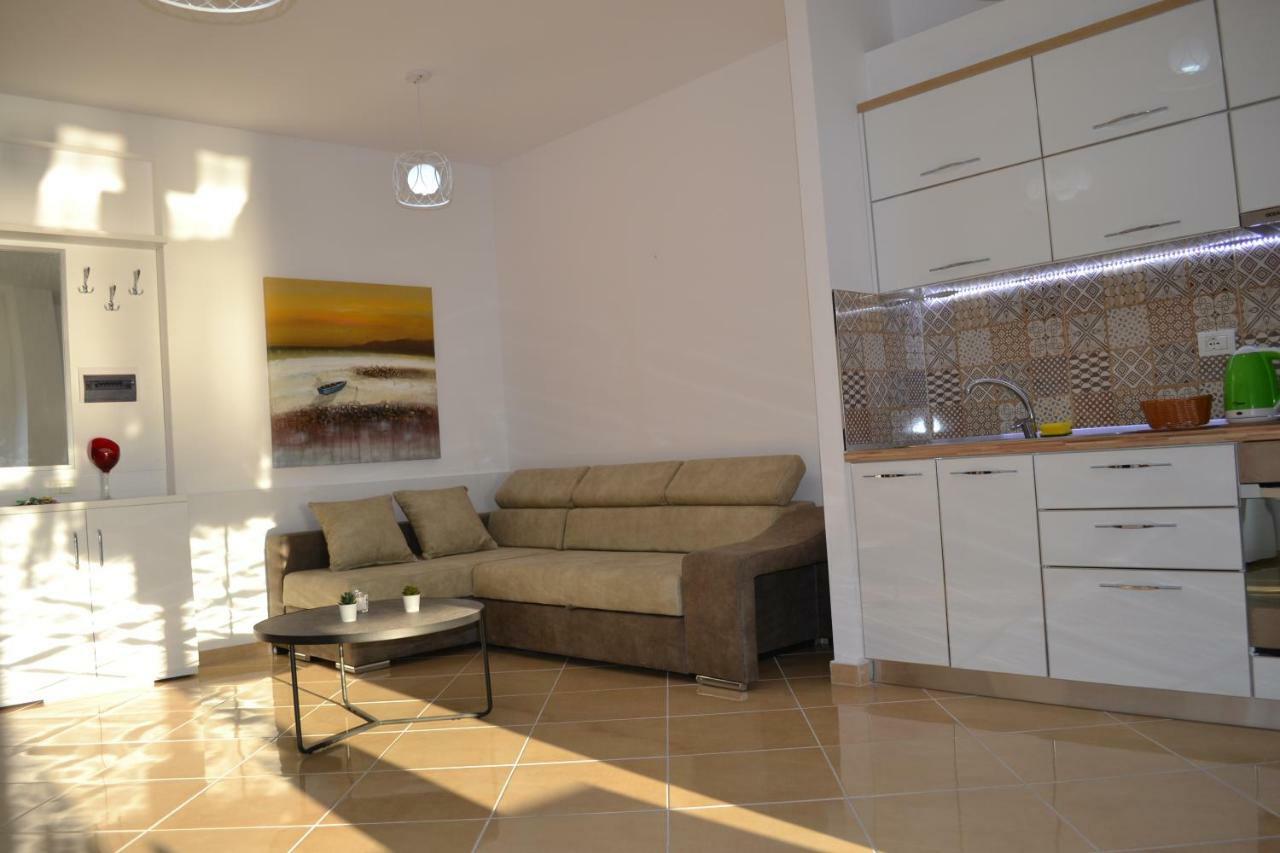 Seaview Penthouse 2 Bedrooms Apartment & Box Garage Vlore Exterior photo